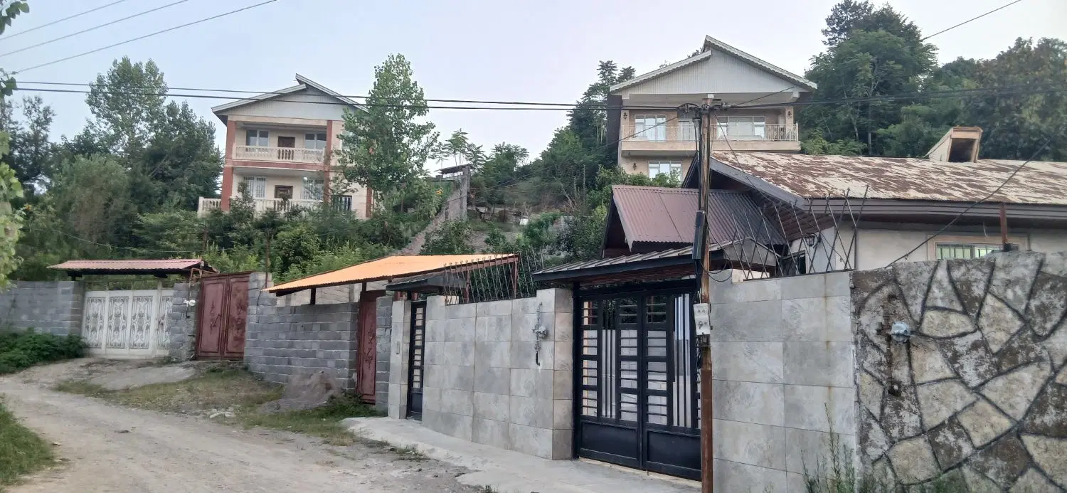 ۱۶۰۰ متر تمام مسکونی