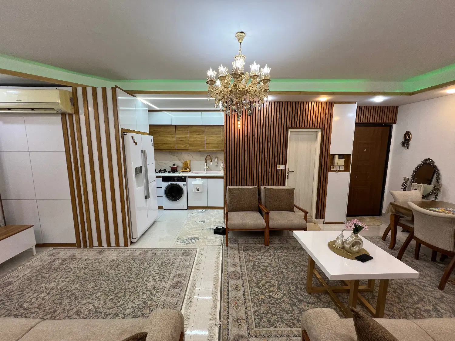 آپارتمان عطاآفرین لاکانی