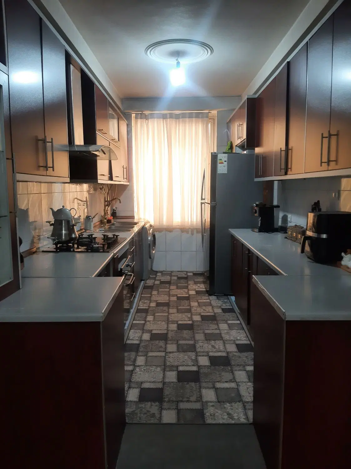 آپارتمان ۱۰۰ متری تک واحدی گمرک