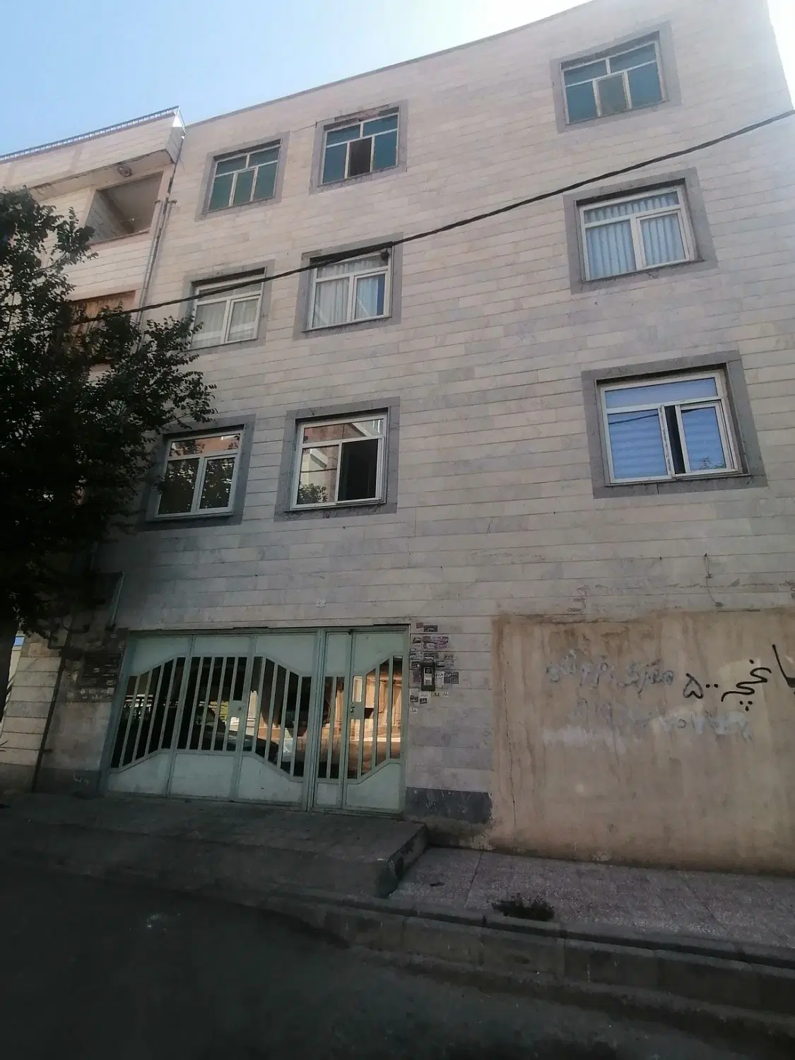 دوبلکس واوان مطهری