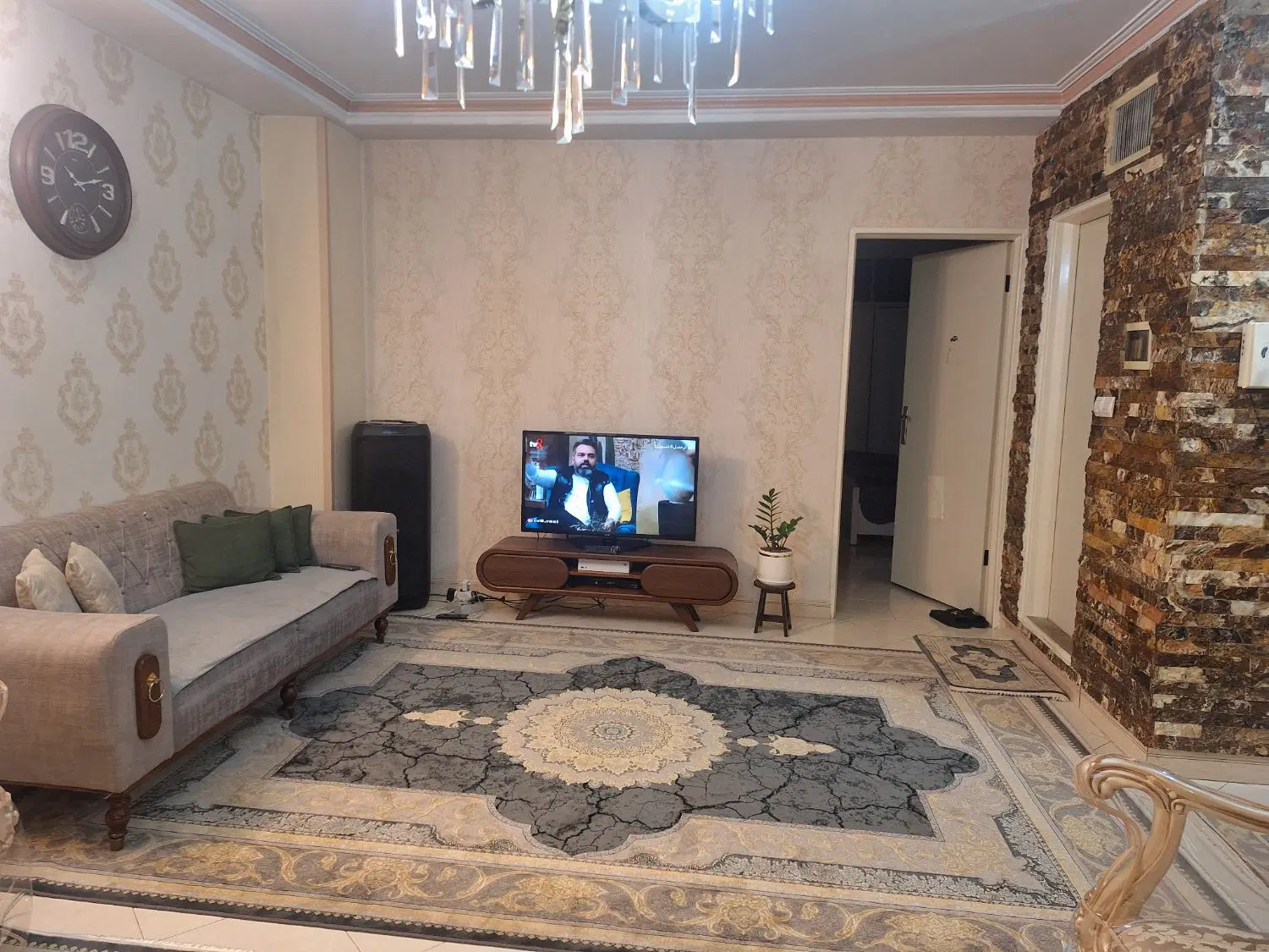 آپارتمان۶۱.۵ متر بسیار خوش نقشه و نور گیر