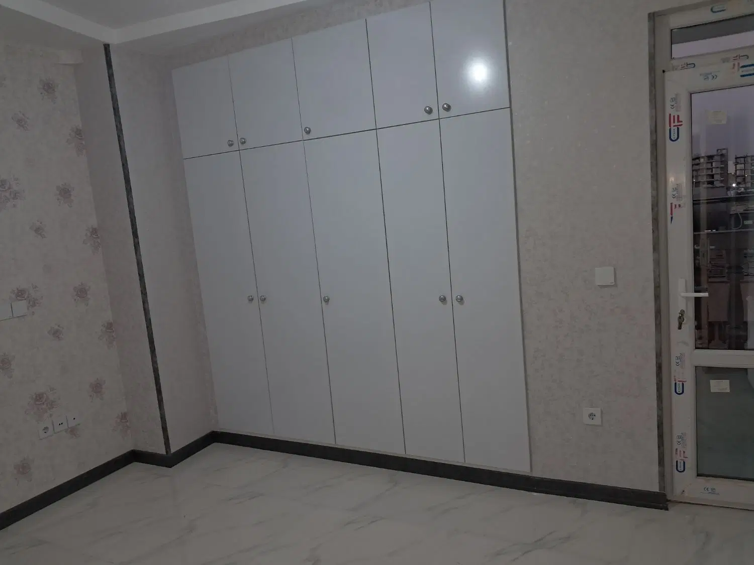اپارتمان دو خواب  تک واحدی