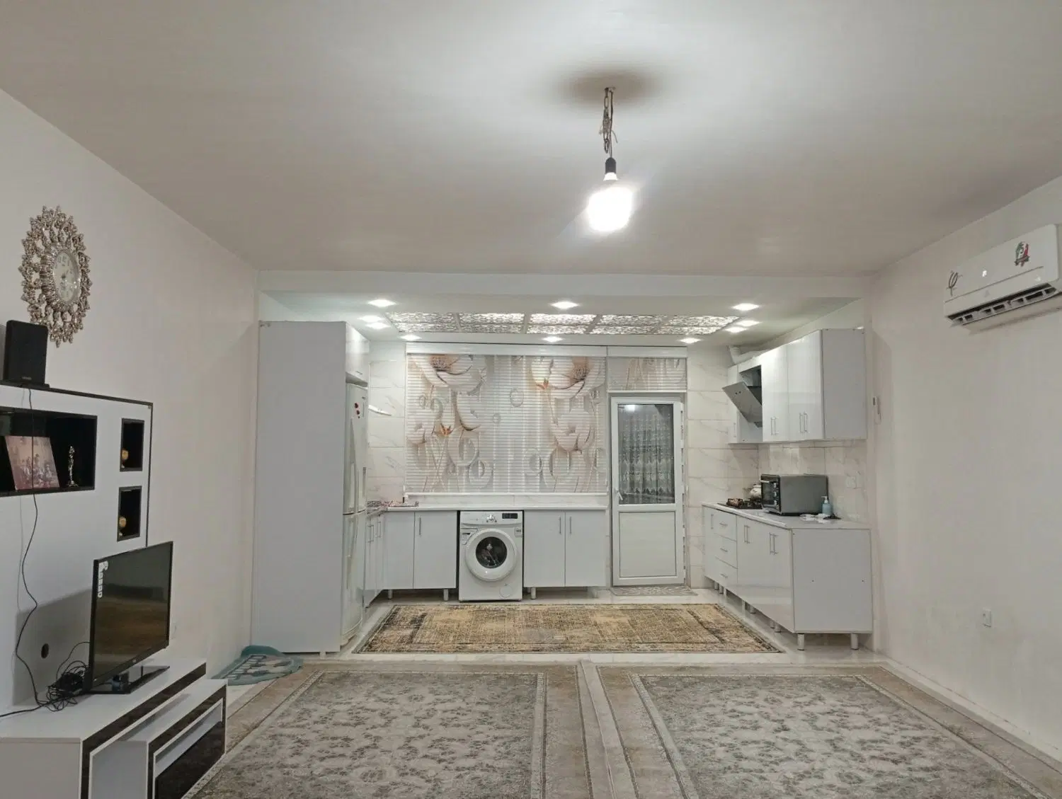 آ پارتمان فرشی