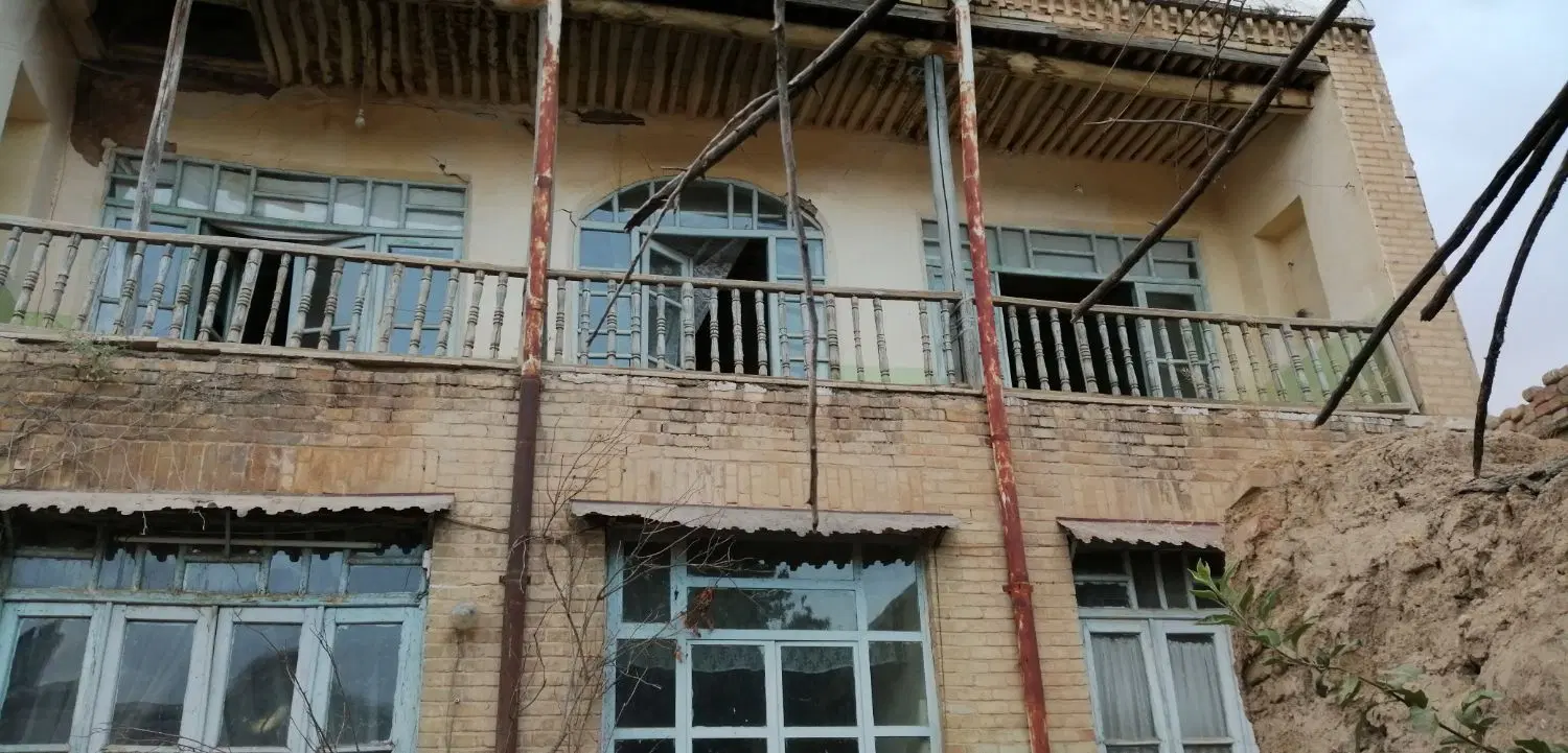 ۱۸۰ متر ملک کلنگی
