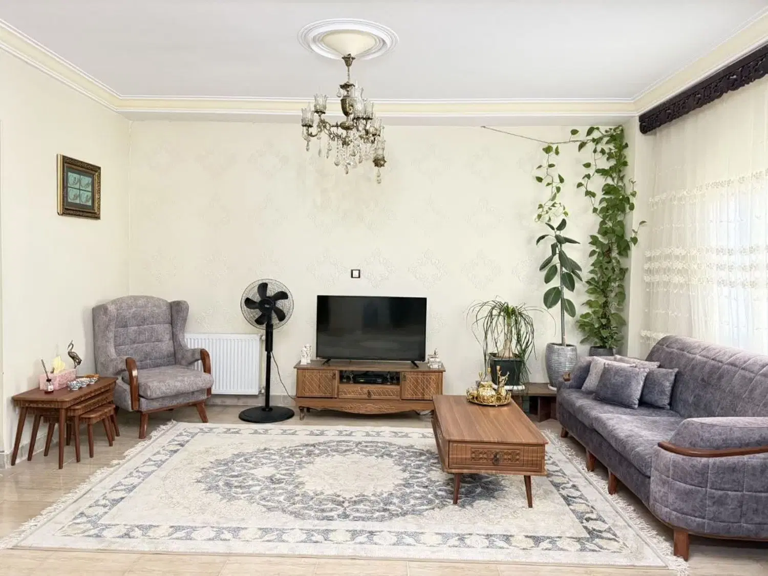 اجاره آپارتمان_شهرک ابریشم_۸۵ متری