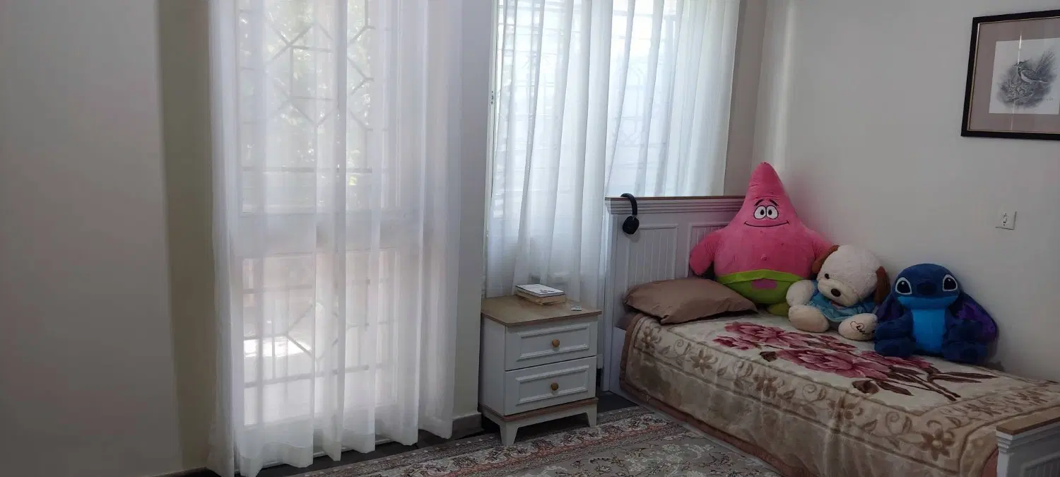 فروش ۲۰۰متر مشاعی فاز ۲ طبقه همکف جنوبی