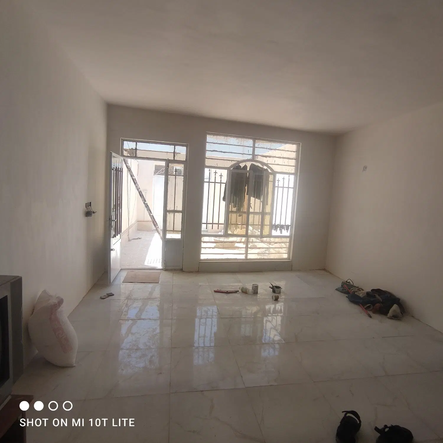 انبار یامنزل مسکونی