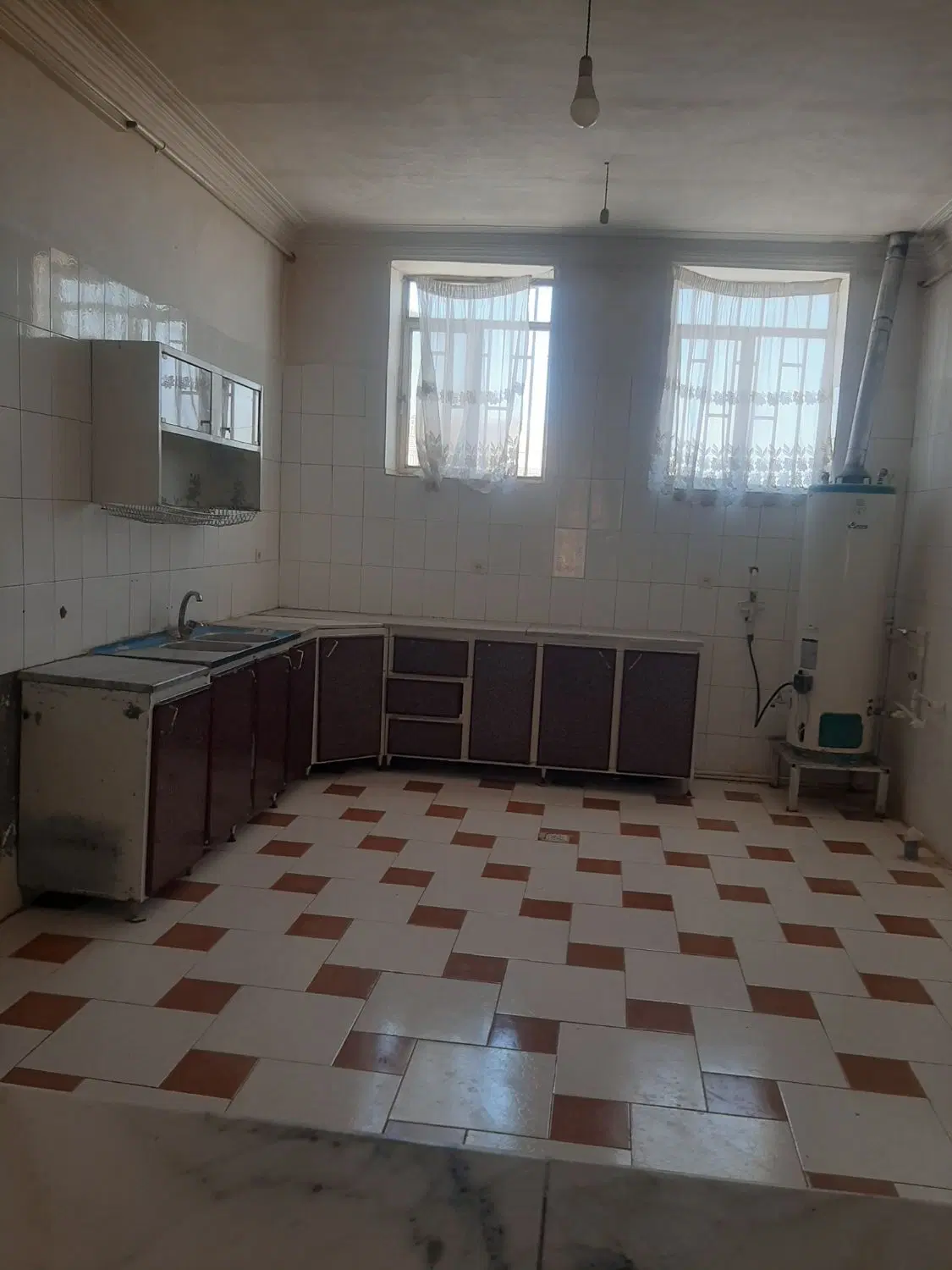 خانه در ۴۰ متر موقعیت عالی