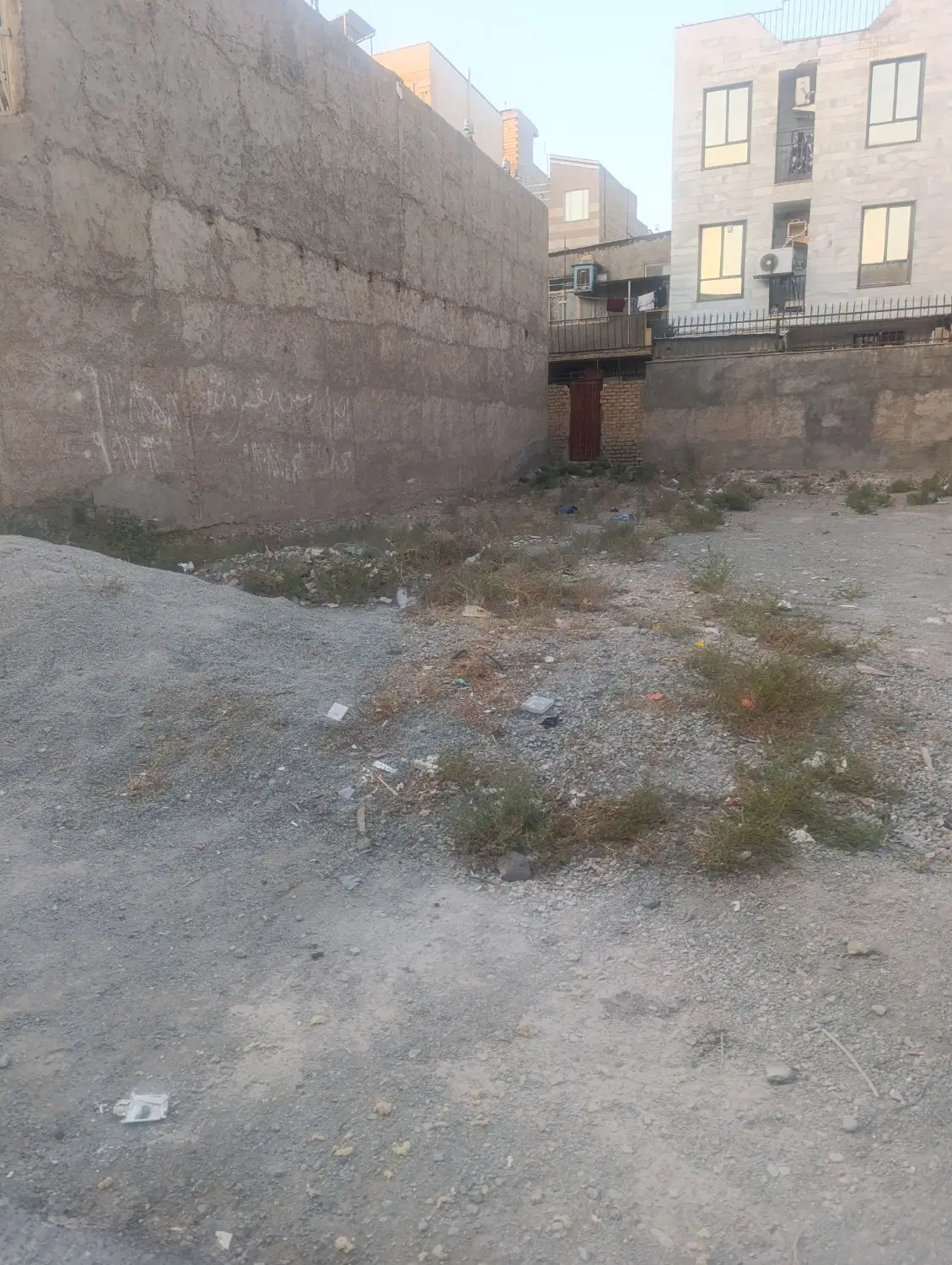 زمین 129متری با جواز ساخت