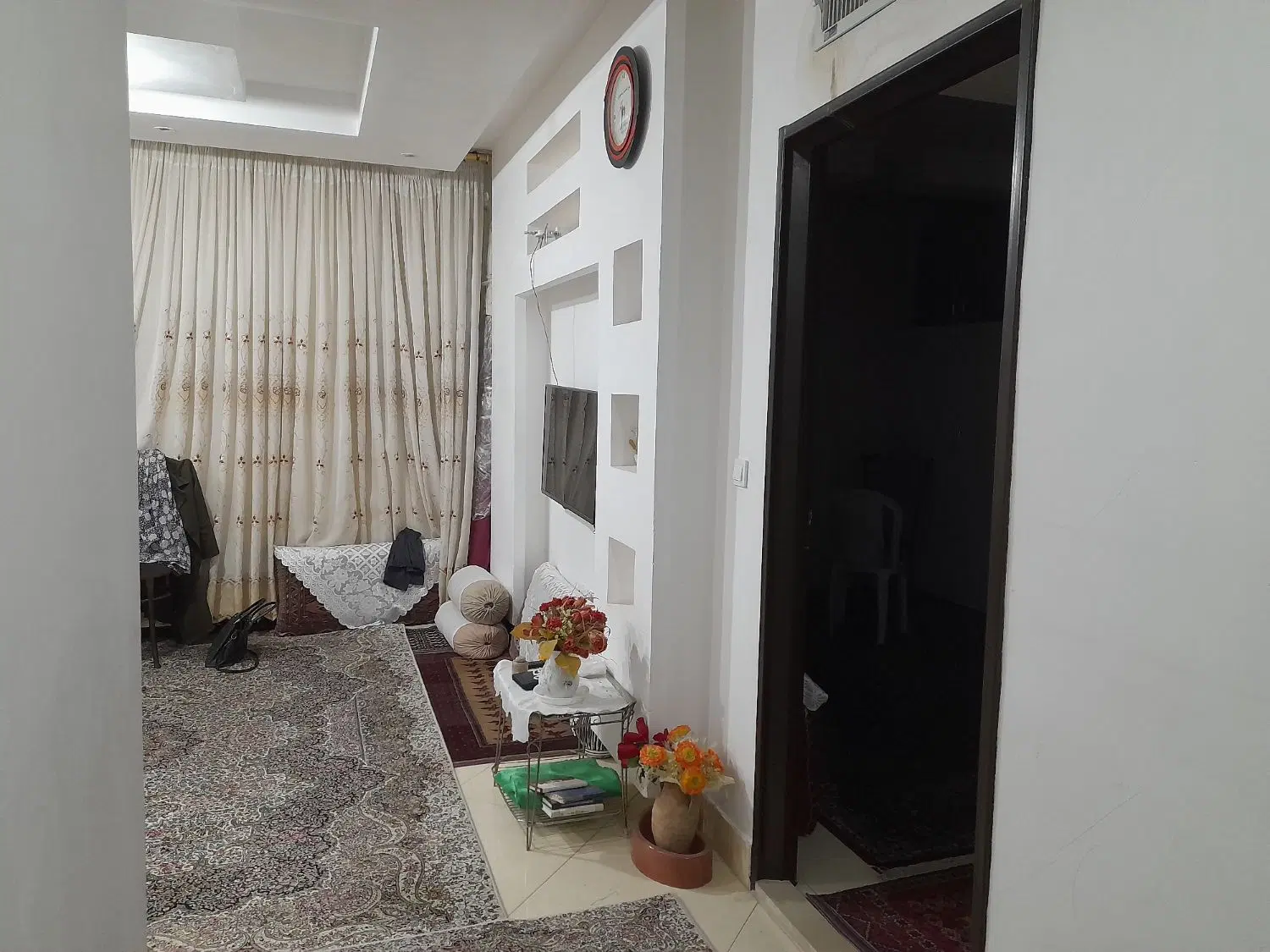 ۸۵ متری ازادگان