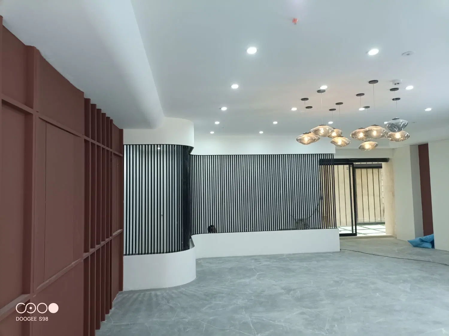 مغازه ۶۰ متری حاشیه صیاد