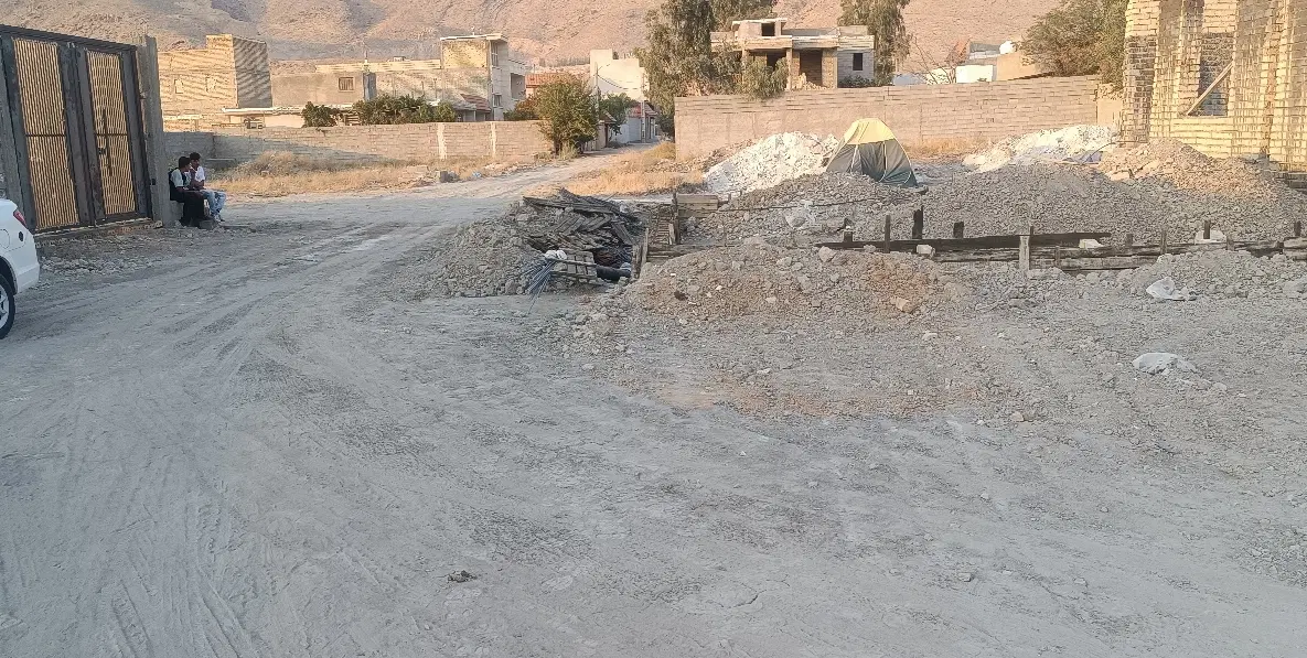 زمین ۲۰۰متری