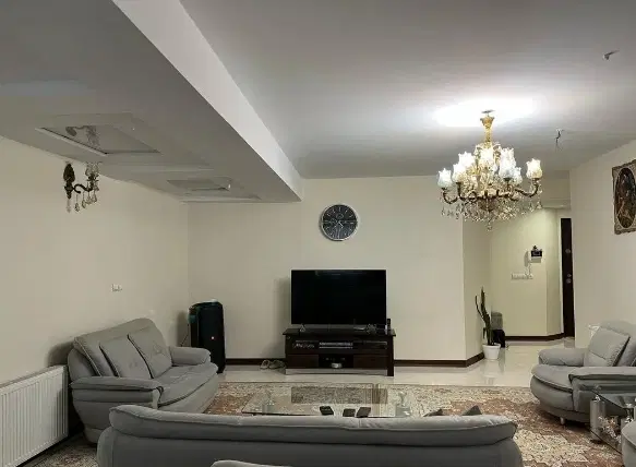 ۸۵ متر فاز سه نوساز فول امکانات
