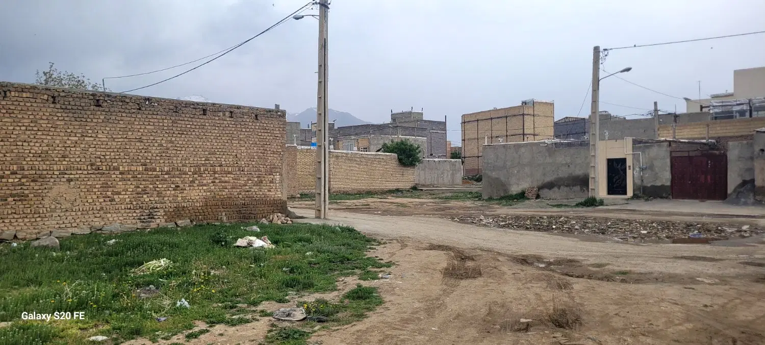 زمین مسکونی