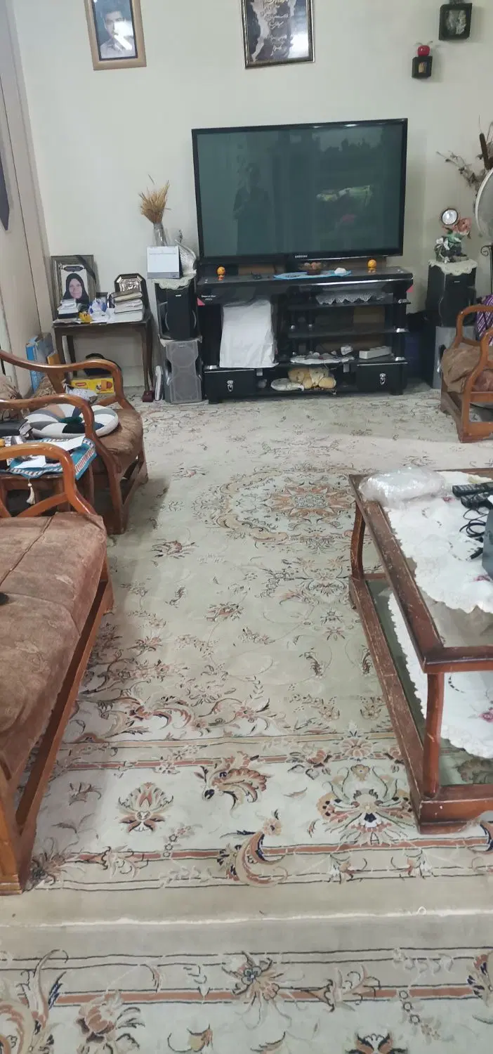 یک واحد آپارتمان دو خوابه