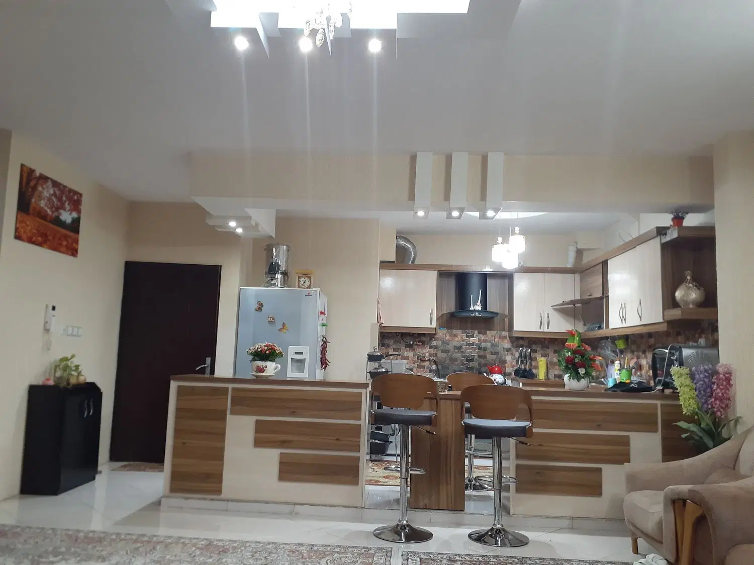 ۹۰متر وکالتی، آسانسور دار