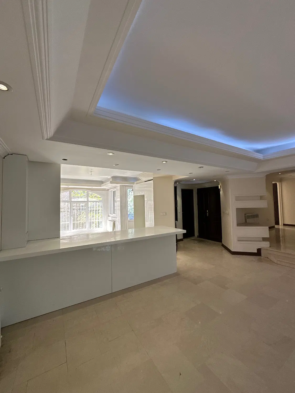 ۲۰۰متر_تاپ لوکیشن آجودانیه_تکواحدی_فایل شخصی