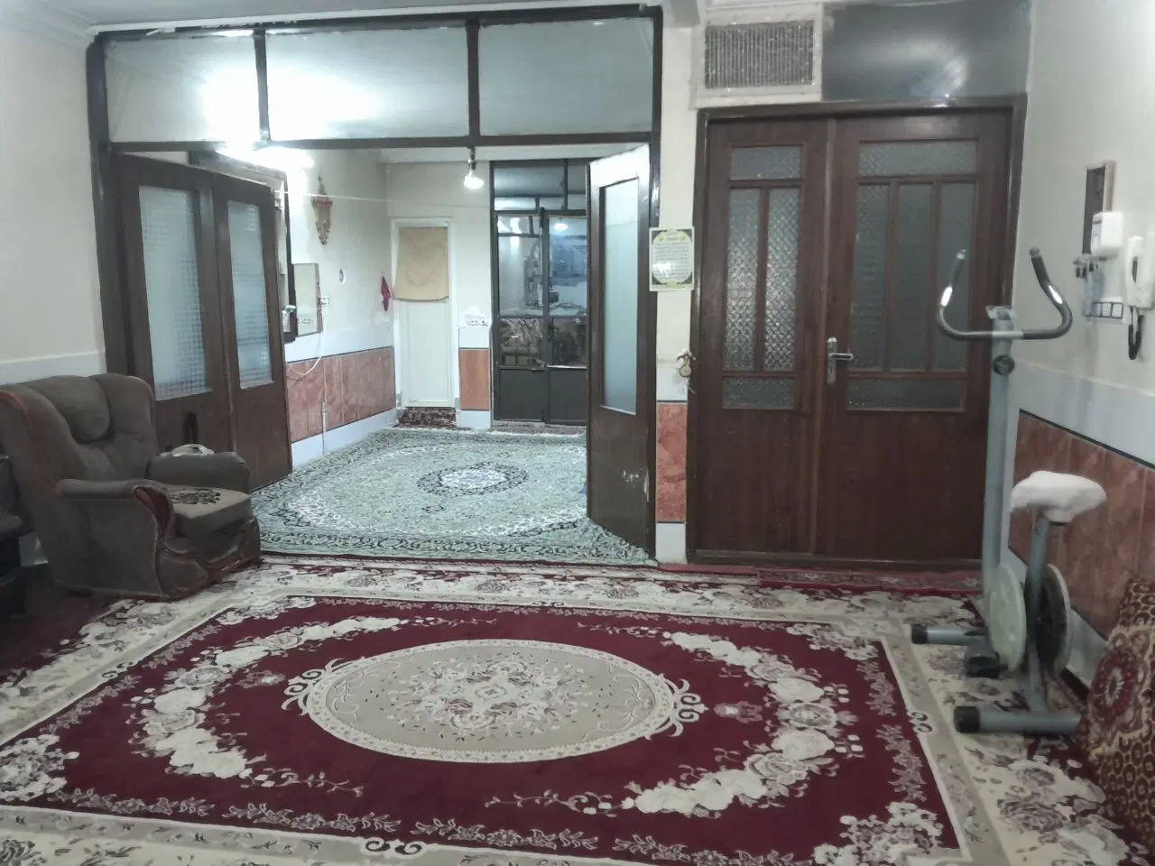 سوئیت اجاره‌ای سید.