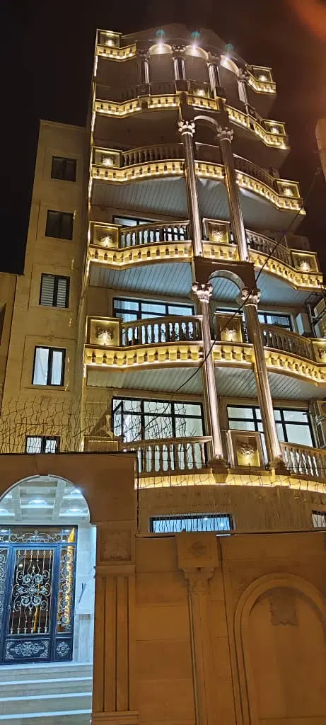 پیش فروش واقع در خیابان تختی