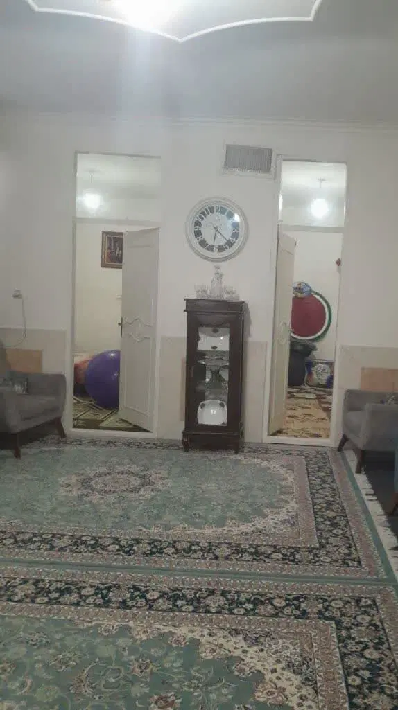 خانه اجاره ای چهارباغ گلدشت شرقی