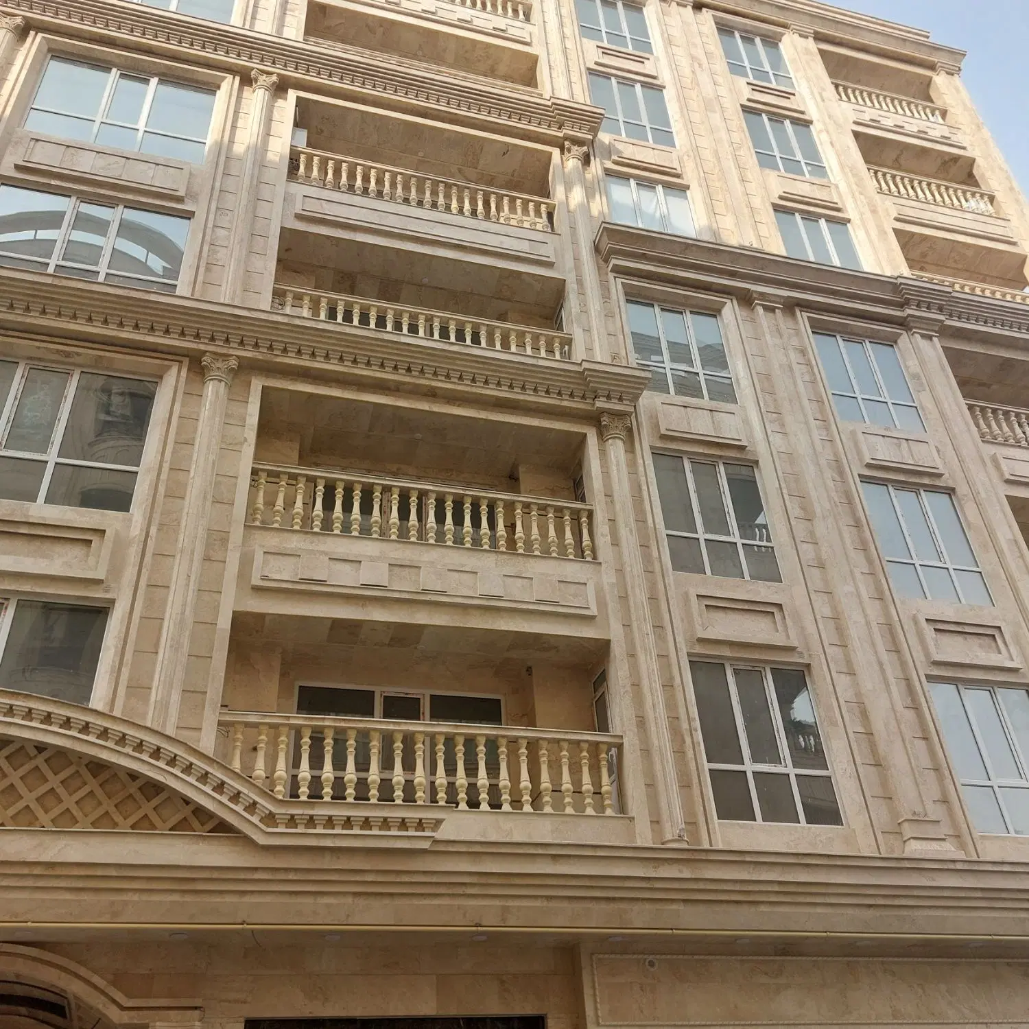 فروش آپارتمان ۱۱۰متری نوساز درخیابان شهرداری