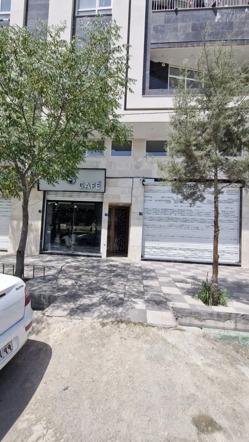 یه عدد پارکینگ اجار دادمیش