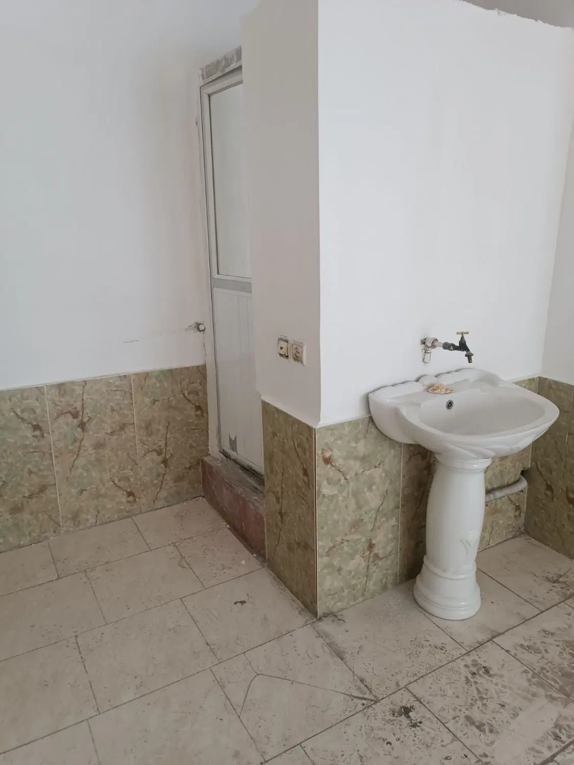 کارگاه ۴۰ متری در عباسی