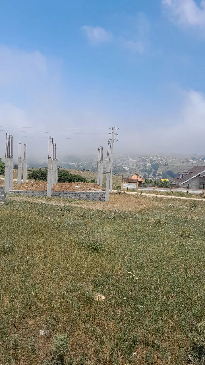 زمین  مسکونی با پروانه  وبنا نیمه ساخت