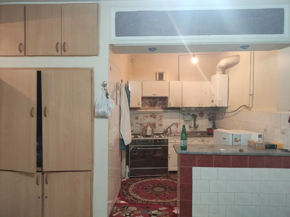 خانه در منبع آب