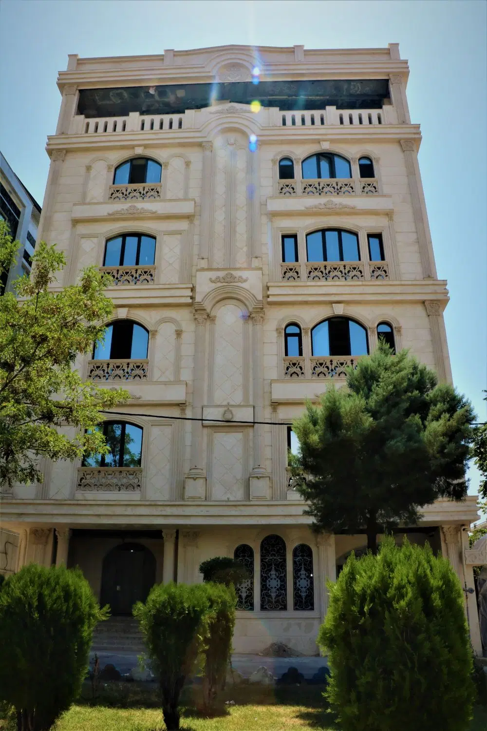 مغازه تجاری پاساژ الماس