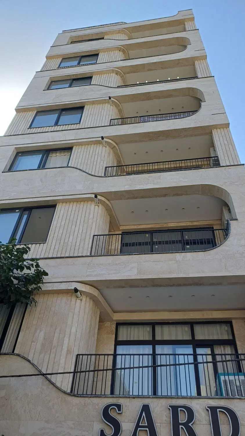 خانه ۱۰۰ متری فروشی