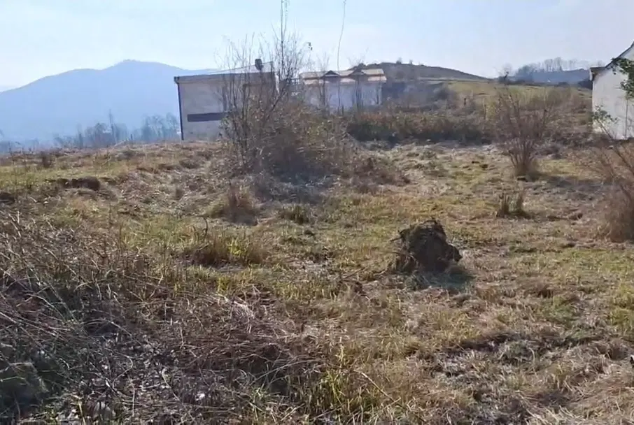 یک‌قطعه زمین مسکونی