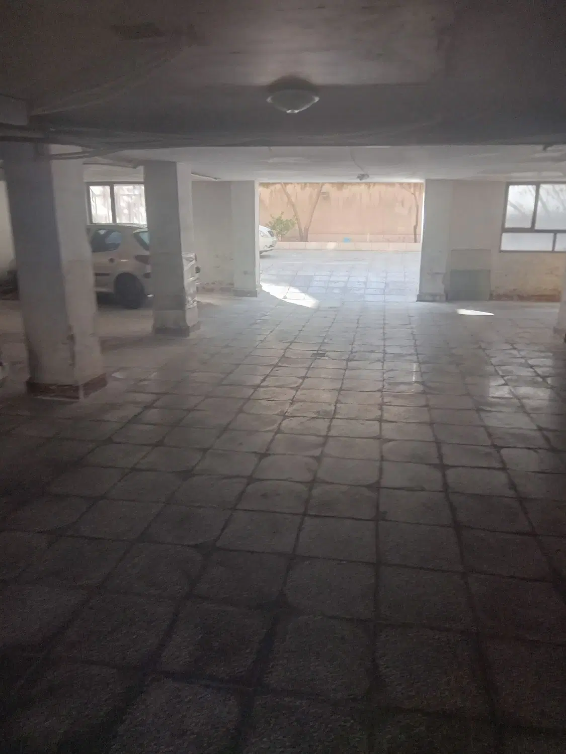 اجاره پارکینگ حوالی بیمارستان فیروزگر