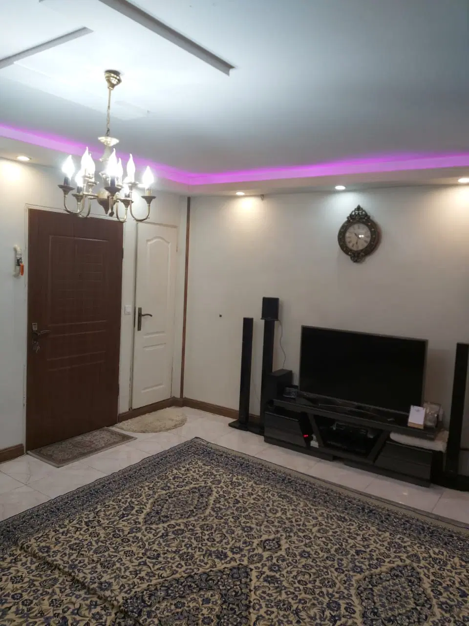 ۵۲متر با پارکینگ سندی+ انباری+بالکن فوری_۵سال ساخت