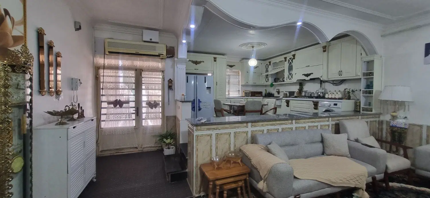 ساختمان ۱۳متری