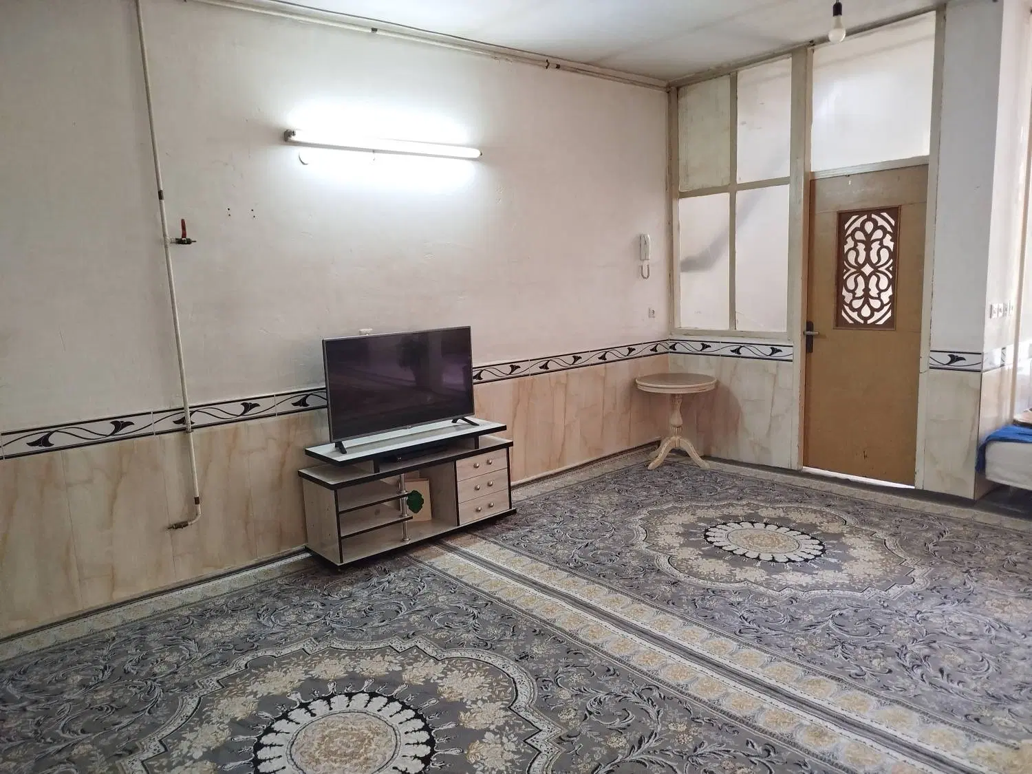 خانه ویلایی ملایر خیابون ۱۶ متری طبقه ۱