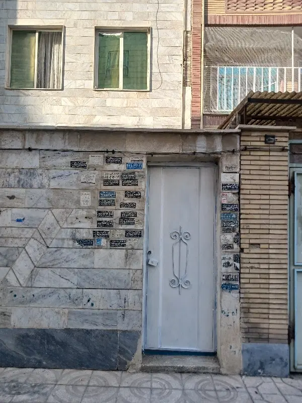 33 سوییت راه جدا  نزدیک بازار رضا