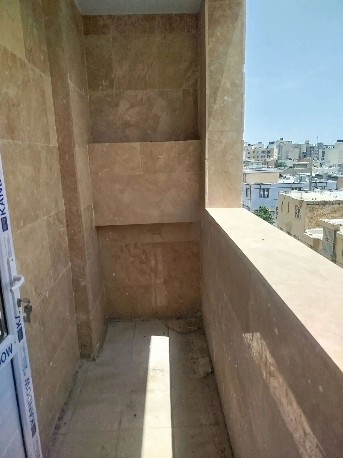فروش واحد۳خوابه دربلوارپاسارگادغربی