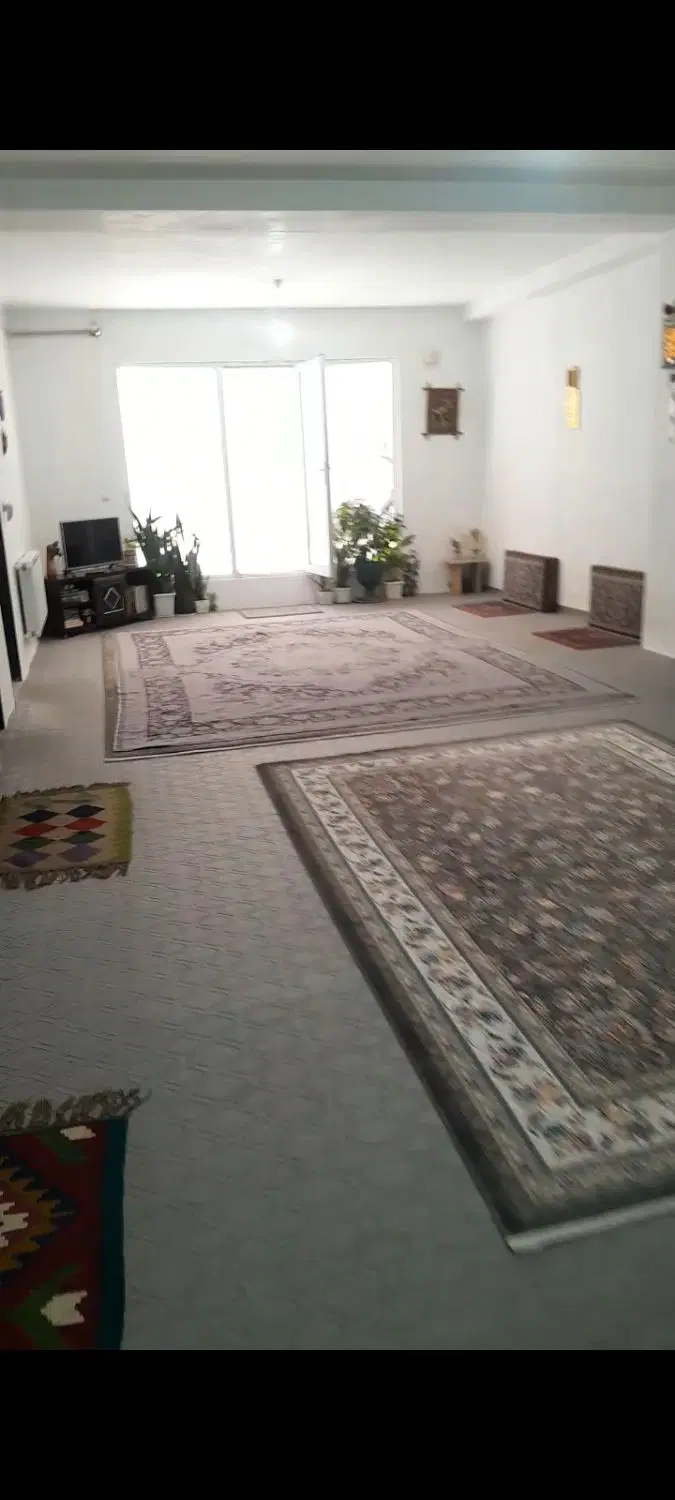 یک واحد منزل ۱۶۰ متر
