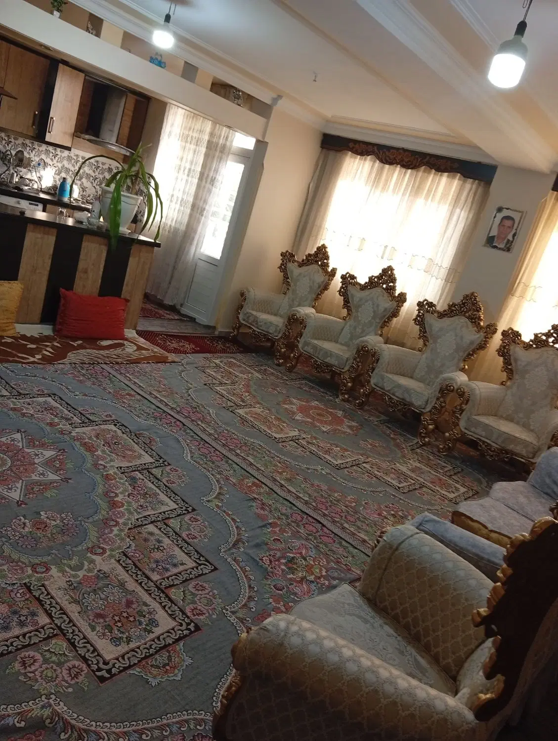 واحد 73 متری  زمزم تقوایی