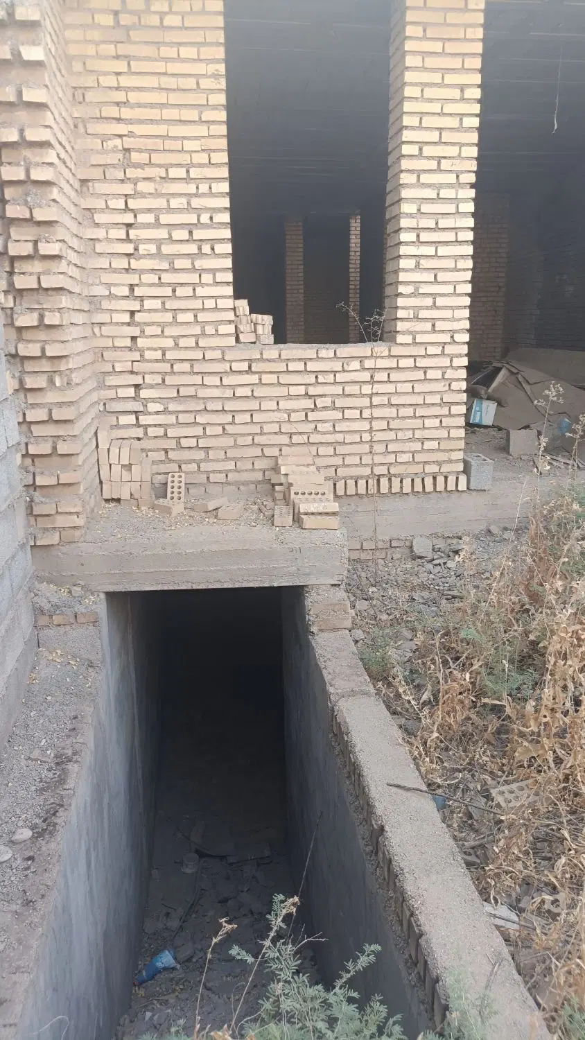 فروش ملک 165 متری، مسکونی تجاری (قلعه طوق)