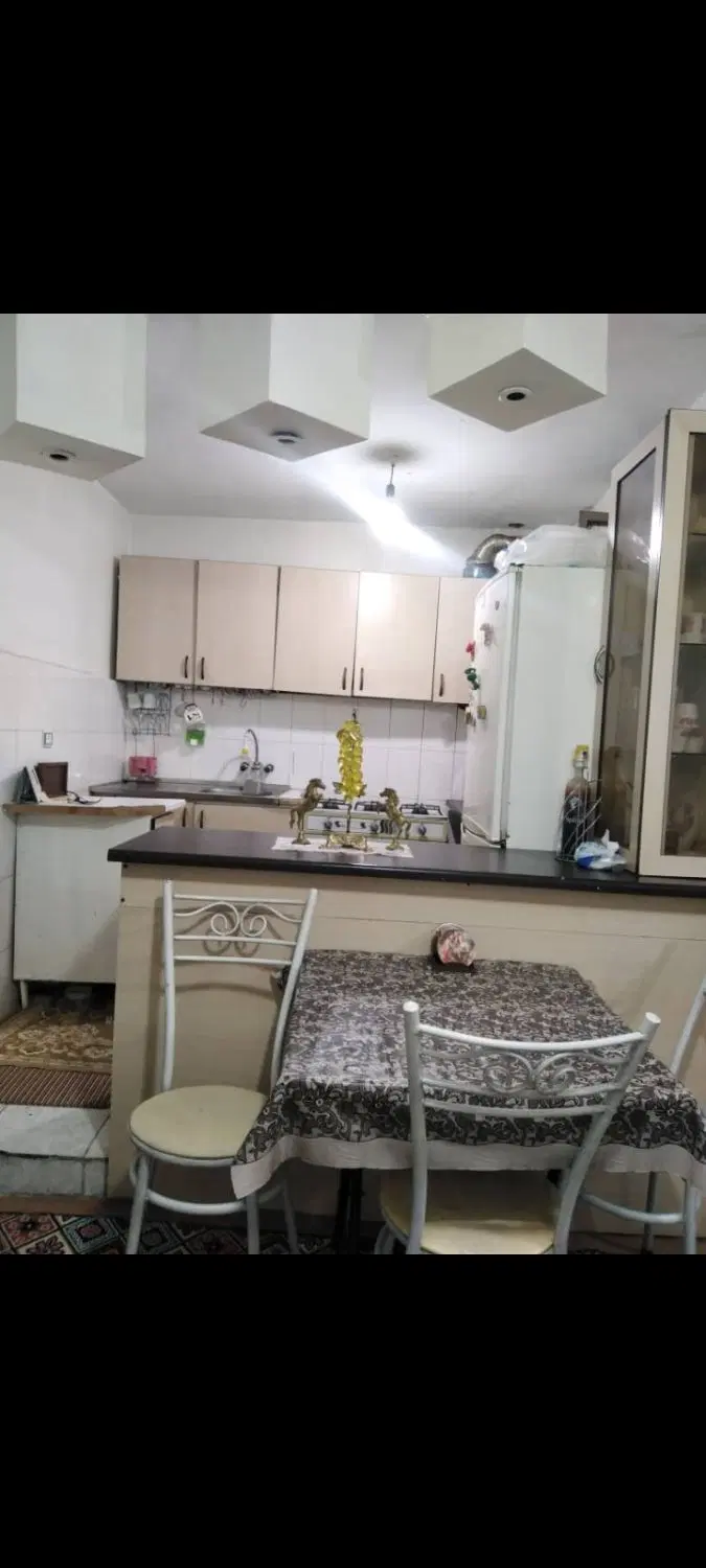 ۶۰ متر آپارتمانی دوخوابه فروشی