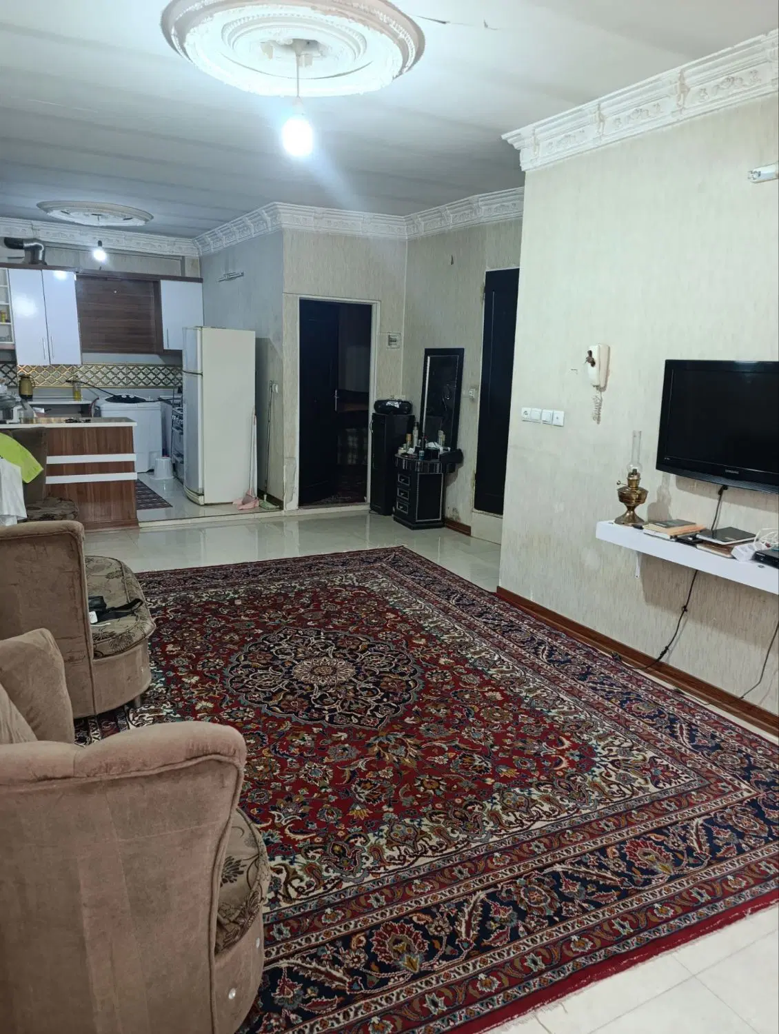 اپارتمان ۶۰ متر ۱ خواب طبقه ۳ بلوار کشاورز ۳_۲۲