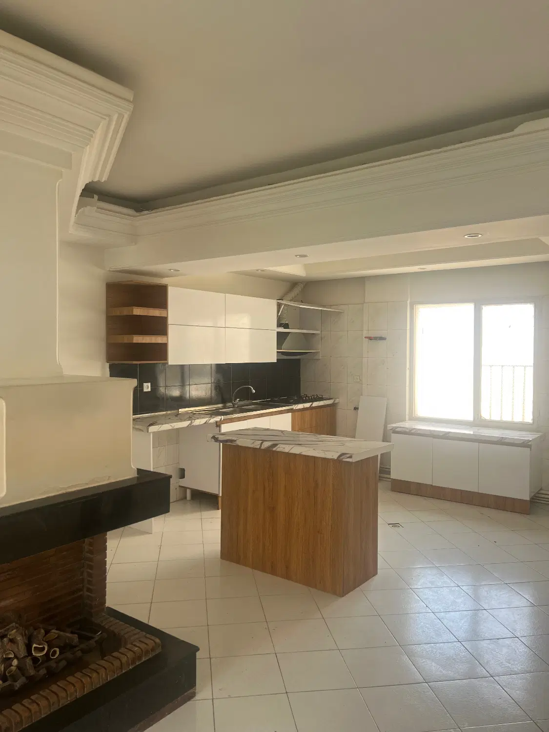 118 متر _ گوهردشت _ روبه نما