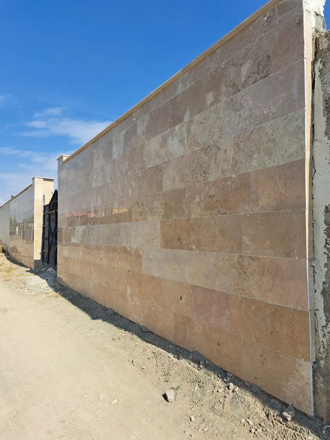 زمین چهاردیواری چهارباغ زنبق ازغوان چهار باغ