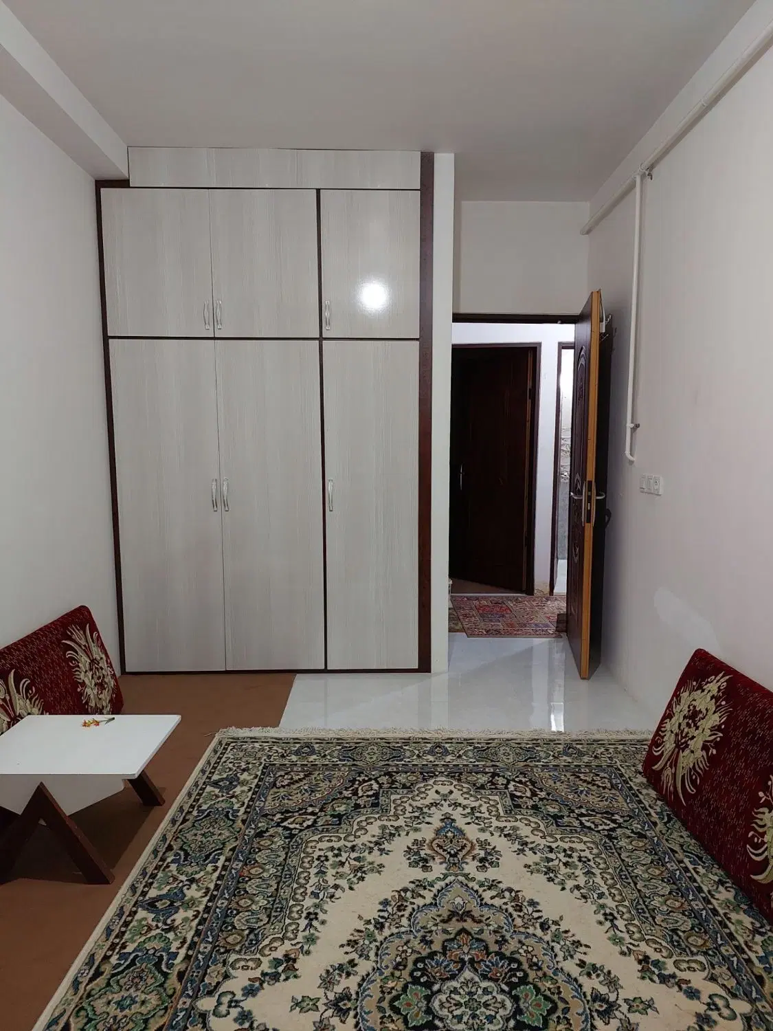 آپارتمان کوی اندیشه ۹۸ متری