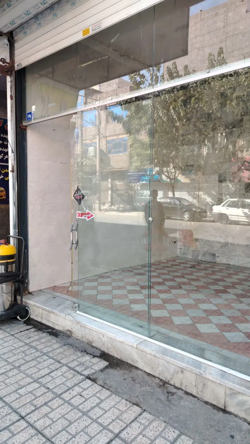 مغازه رهن کامل سرنبش محله شلوغ پر تردد