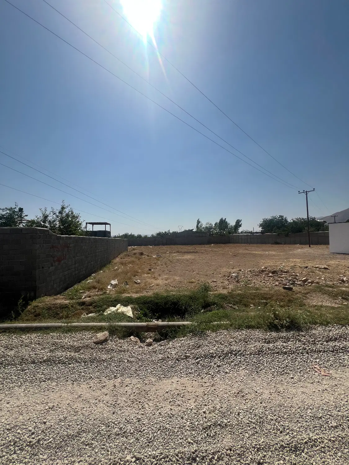 ۴۰۰متر زمین سربندان