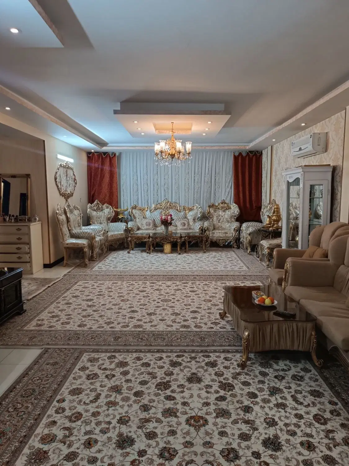 اپارتمان ۱۴۰ متری