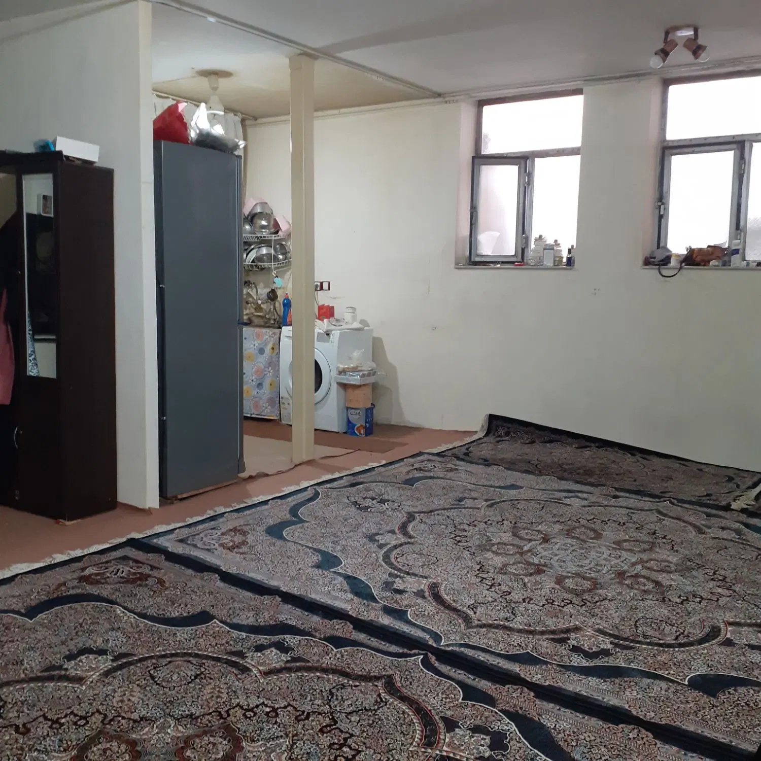 خونه ویلایی دو واحددرمانگاه ۱۴۰ متری